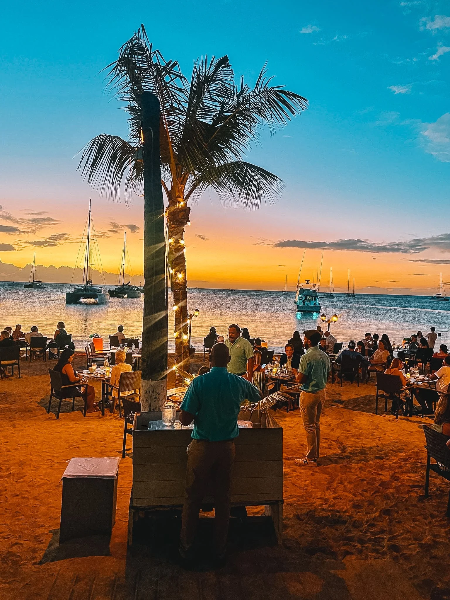 Waar eten en drinken op Aruba? 15x Tips! Waar eten en drinken op Aruba? 15x Tips!