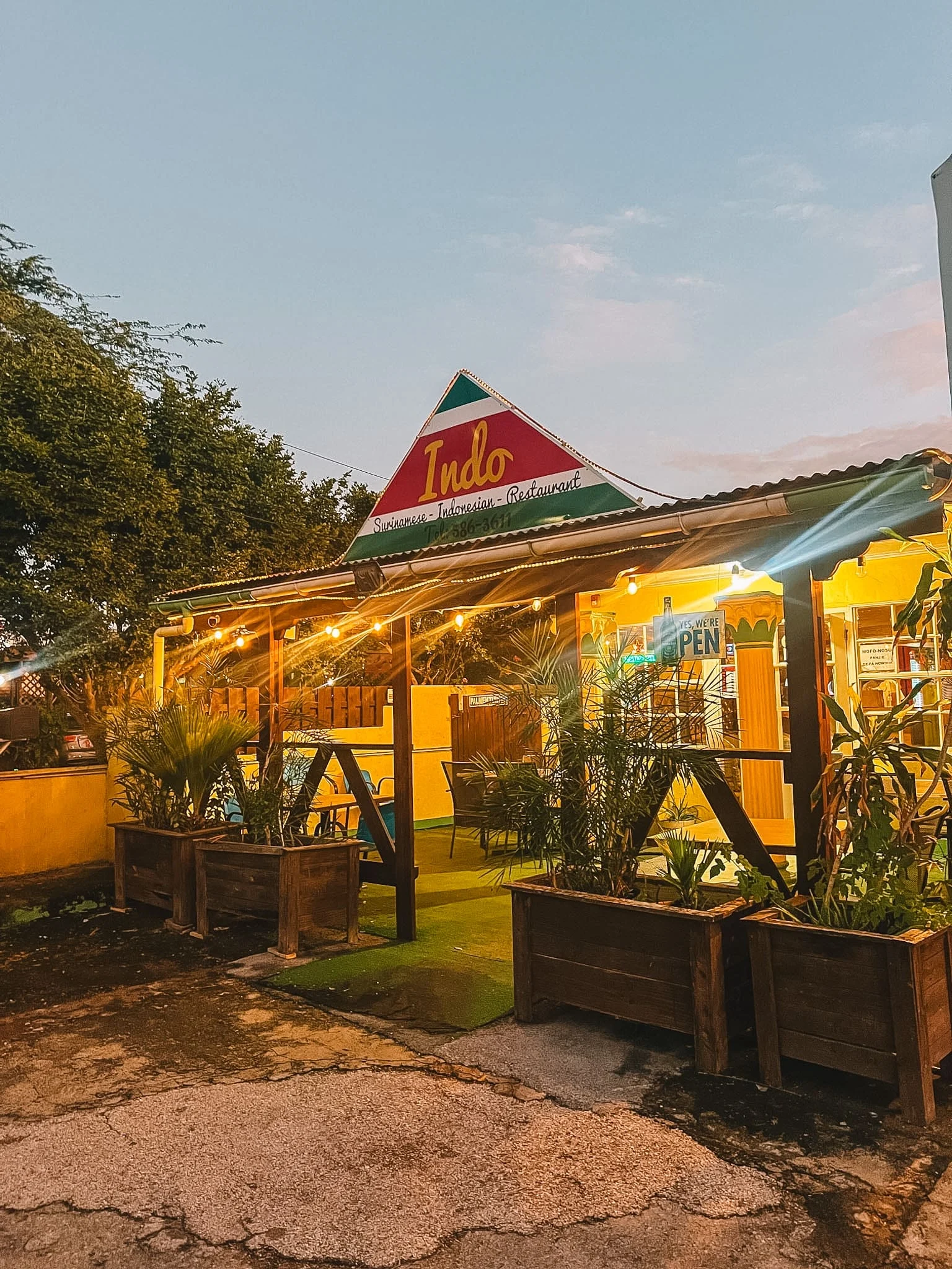 Waar eten en drinken op Aruba? 15x Tips! Waar eten en drinken op Aruba? 15x Tips!