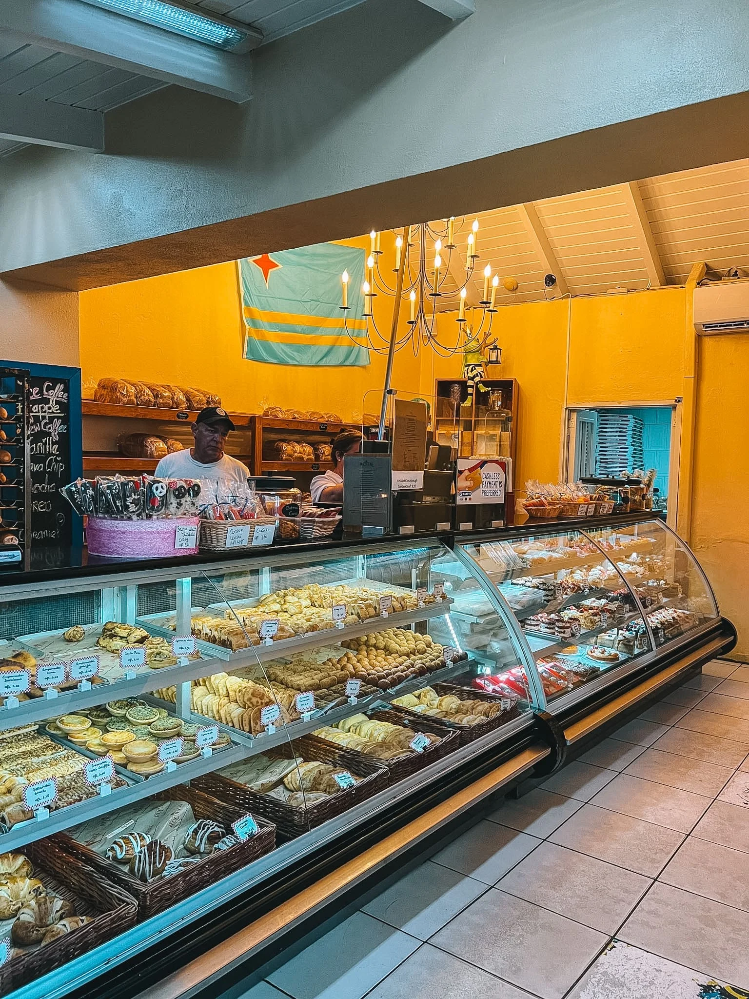Waar eten en drinken op Aruba? 15x Tips! Waar eten en drinken op Aruba? 15x Tips!