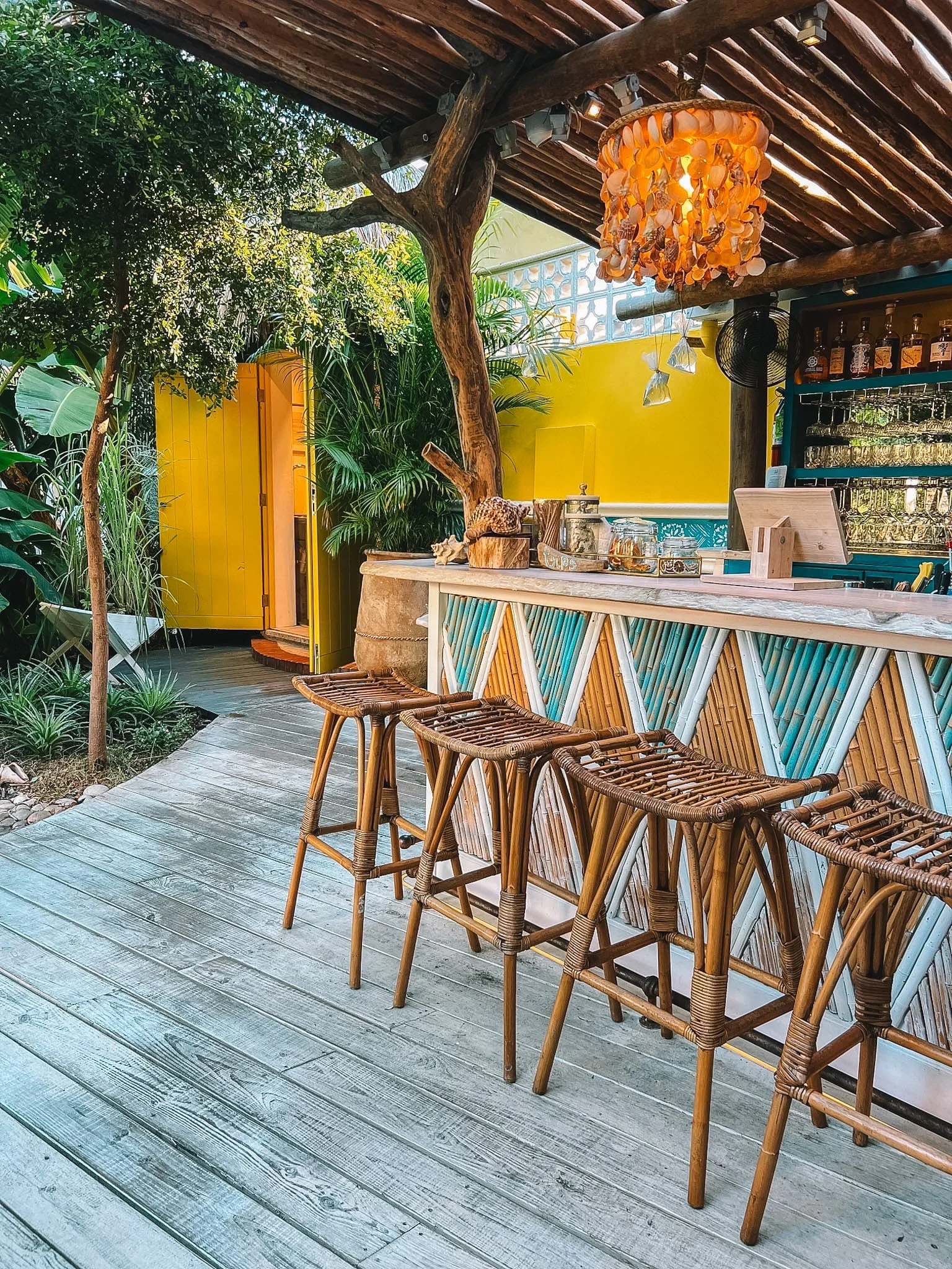 Waar eten en drinken op Aruba? 15x Tips! Waar eten en drinken op Aruba? 15x Tips!