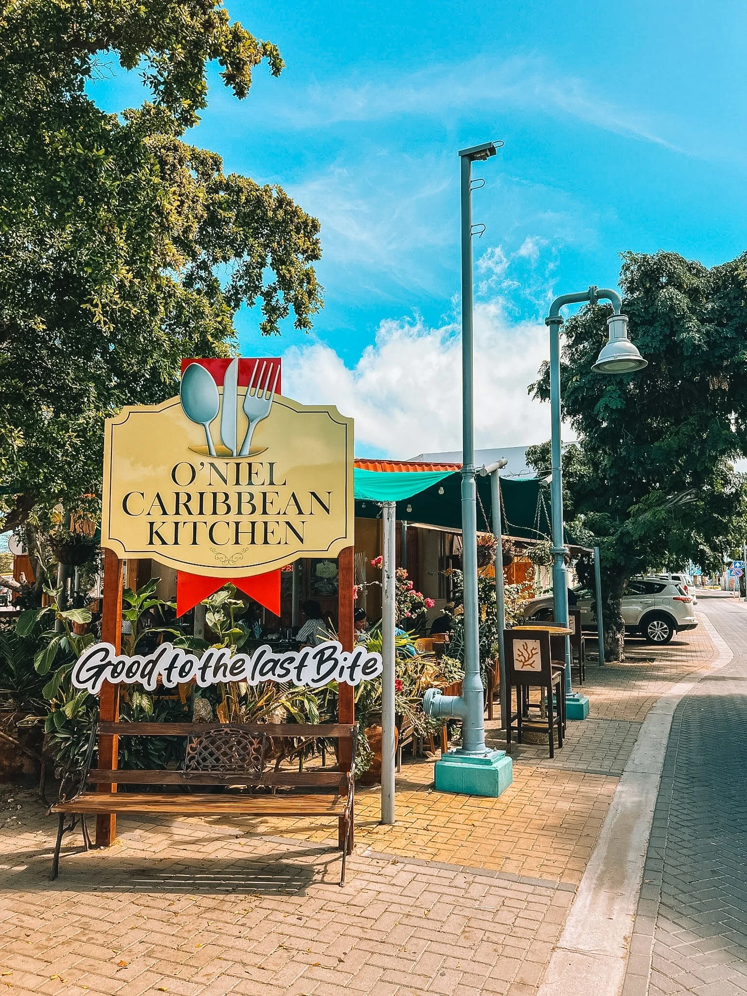 Waar eten en drinken op Aruba? 15x Tips! Waar eten en drinken op Aruba? 15x Tips!
